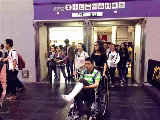 5月7日新SAT亚太首考现场直击!“美国高考”在香港